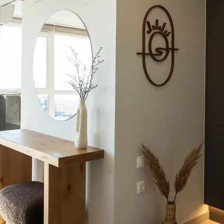 Above Premium Rooftop Apartment